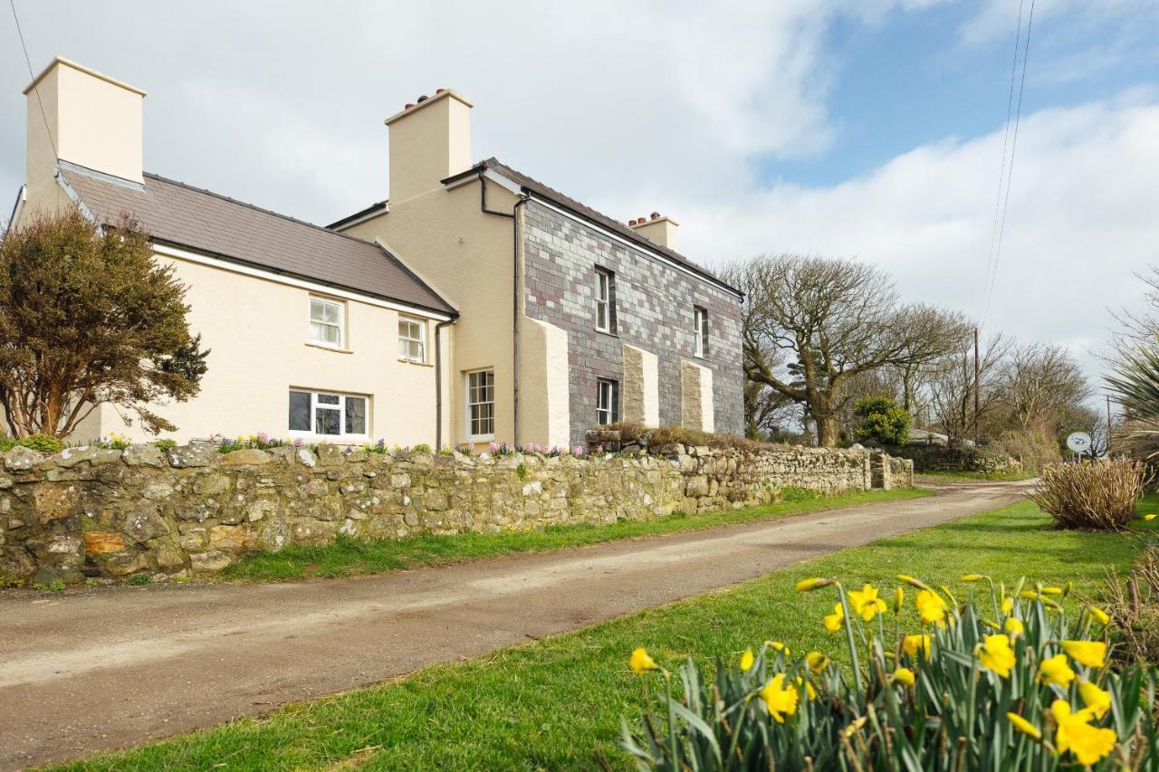 Penrhiw Farm B & B Goodwick Exterior photo